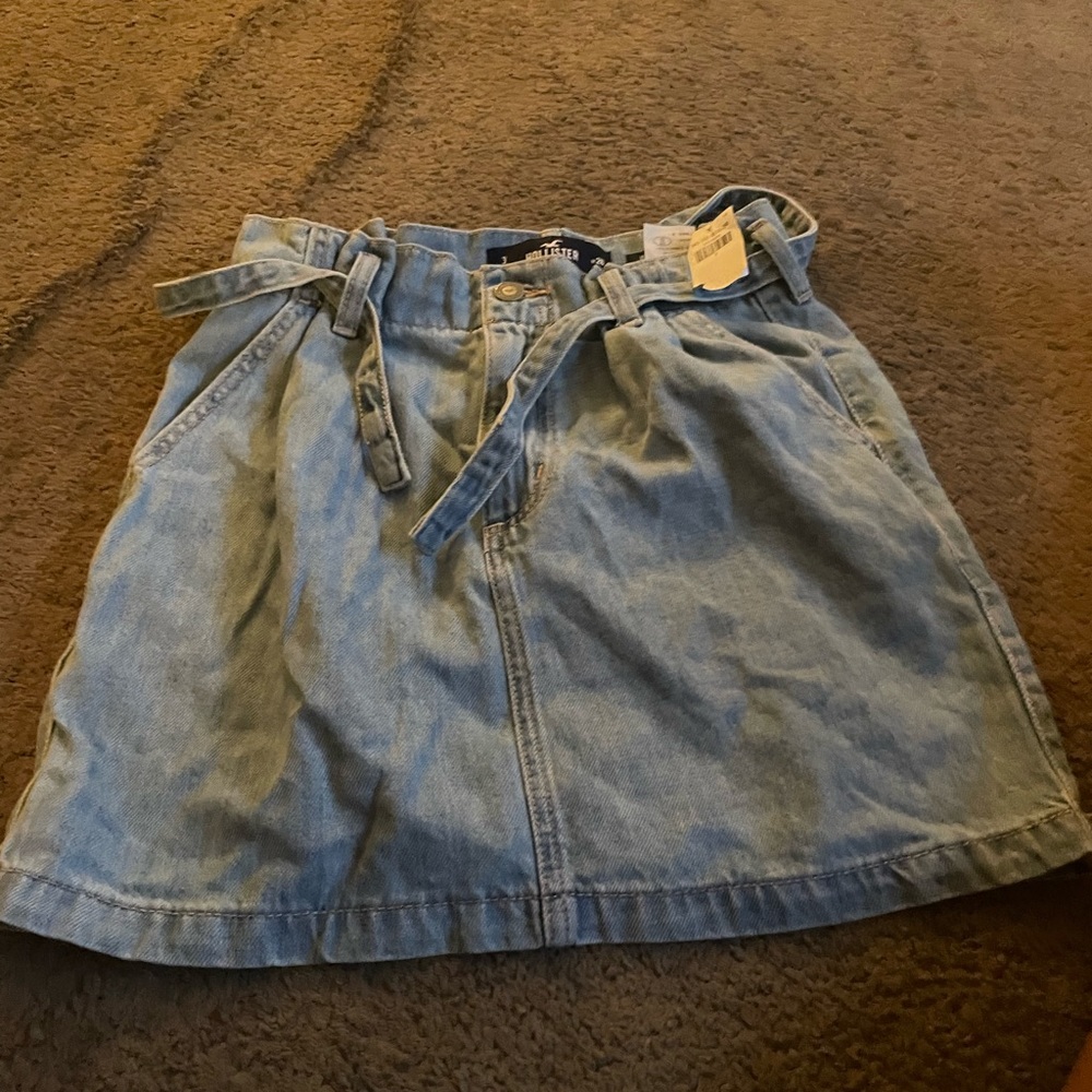 Hollister ultra high rise paper bag skirt